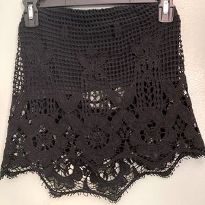 Black women’s crop top/tube top.